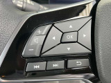 ステアリングスイッチで、オーディオ操作、メーター内の情報の切り替えが可能に!わき見運転をせずに、快適な運転が出来ますよ♪