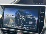 【純正10型ナビ】人気の純正ナビを装備。オーディオ機能も充実しており、Bluetooth接続すればお持ちのスマホやMP3プレイヤーの音楽を再生可能!毎日の運転がさらに楽しくなります!!