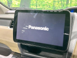 【大画面ナビ】人気の大型10インチナビを装備。存在感のある大画面はインパクト大!ナビ利用時のマップ表示は見やすく、テレビやDVDは臨場感がアップ!いつものドライブがグッと楽しくなります♪