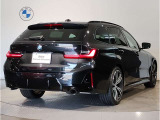 BMWのお車は、“駆け抜ける歓び”を体現しております。走行の安定性とコーナリングの良さを追求し、思い通りにハンドルの操作可能です。