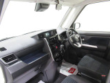 ダイハツのお店では、ダイハツ車を知り尽くしたプロフェッショナルが、専用の診断機器を使って各システムを点検しております。