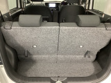 コンパクトボディーなのに、荷室はこんなに広々!たくさん荷物が積めますよ。
