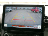 バックモニター付きですので、日常の駐車はもちろん、人や障害物などを映像で確認できるので安心です!(補助装置になりますので、目視でもご確認ください)