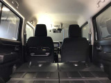 天井も綺麗です☆私は中古車を見るときに天井を良く見るようにしています☆ここが綺麗な車は車内が綺麗なことが多いです☆