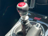 【 シフト 】シフトも操作しやすく快適なドライブを楽しんでいただけます。