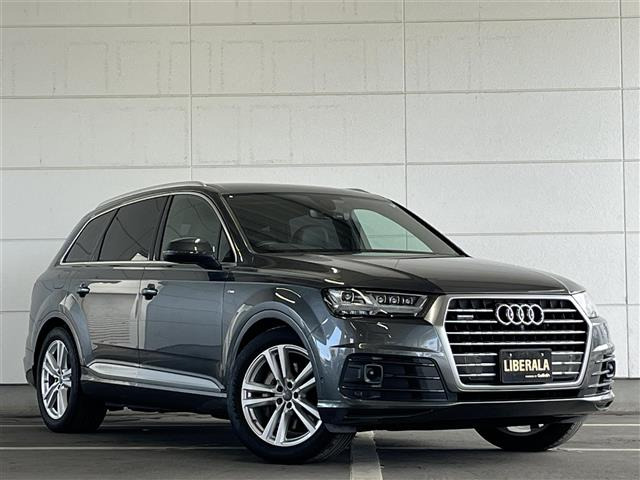 Q7 45 TFSI クワトロ 4WD アダプティブエアサスペンション 本革シート