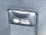 【1500Wアクセサリーコンセント】消費電力1500Wまでの家電が使えます。キャンプやスポーツ・アウトドアでのアクティビティはもちろん、災害・停電の際に大活躍♪