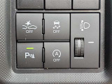 サポカーは、高齢運転者を含めたすべてのドライバーによる交通事故の発生防止・被害軽減対策の一環として、国が推奨する新しい自動車安全コンセプトです。詳しくは販売店スタッフまでおたずねください。