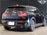 MINIのお車は、“駆け抜ける歓び”を体現しております。走行の安定性とコーナリングの良さを追求し、思い通りにハンドルの操作可能です。