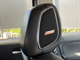 BOSEサウンドシステム搭載車。ヘッドレストに組み込まれたスピーカーは広がりのある立体音響を作り出します