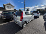 エクステリアに付きましても、中古のお車ですから使用感が見られますが、修復歴や走行に支障をきたす様なダメージはありません。