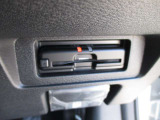 ETC車載器付きです♪高速道路をスイスイと通過!で、キャシュレス!クルマは料金所をノンストップで通過することができます☆