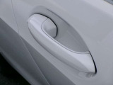 コンフォートアクセス機能で握れば開いて、触れればロックができます!