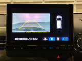 バックでの車庫入れも安心です! リアカメラが付いているバックモニター付のナビを装備しております。操作線もついており距離感も画面から確認できます。