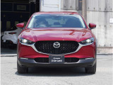 コンセプトは「人生の幅や世界観を広げるクロスオーバー」ボディサイズはCX-3とCX-5の中間となり、伸びやかな美しさと、SUVらしい力強さで、凛としたデザインに仕上げました