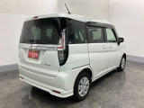 右斜め後ろからのフォルム!ボックス型で車体全体を把握しやすく運転しやすそうですね♪