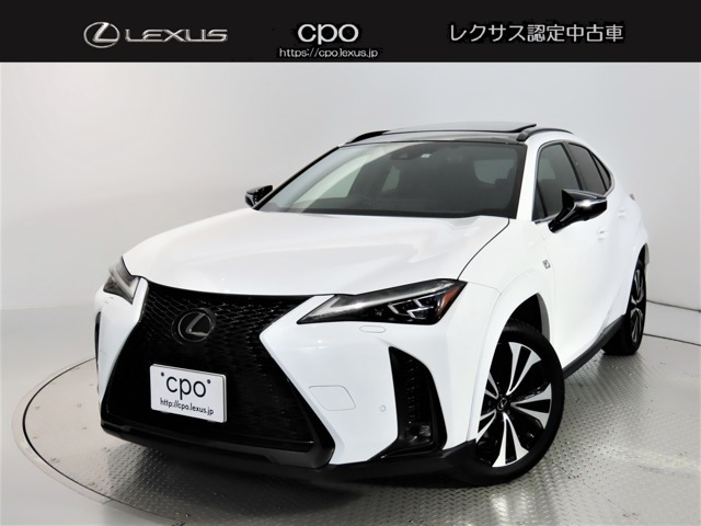 UX 200 Fスポーツ エモーショナル エクスプローラー