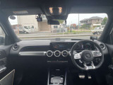 スタイリッシュな見た目で、ドライブも楽しくなりますね