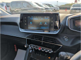 Apple CarPlay/Android Autotに対応したタッチスクリーン/Bluetooth接続/ハンズフリー通話/ミュージックプレイヤー接続