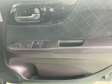 乗り降りもしやすいお車になります。
