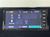 Bluetooth対応、CD再生機能付き。お好きな音楽を聴きながらのドライブは楽しいですよね〜♪