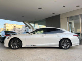 大好評のボディコーティング「弾スプラッシュコート」もご納車までに施工可能。通常のガラスコートと異なる、耐久年数6年の無機質ガラスコーティングが、ボディをキレイな状態に保ってくれます。