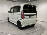 「自動車保険」と「あんしん特典」がひとつになったHondaのお店ならではの保険プランです。お客様のカーライフにより一層の安心をプラスします。