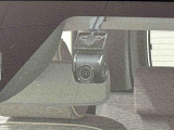 事故直前・直後のデータを記録しておくことで、客観的な検証を行うことができるドライブレコーダーが付いてます。保証は修理保証のみとなります。