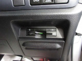 ビルトインタイプのETCで車内の収まりもスッキリ! 高速を使う方は必須のオプションですね!