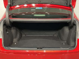 レクサス車らしい細部までこだわった高級感と見る人を一目で虜にするエモーショナルな魅力を持ち合わせております。