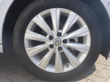 195/55R16サイズのタイヤホイール 標準装備のアルミホイール4本とも撮影しました。ご確認の為