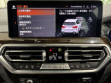 衝突被害軽減ブレーキと車線逸脱警告がついています。