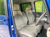 運転席シート廻りは使用感も少なく、良好な状態となっています。丁寧に使われていたことがよくわかりますね。