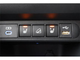 運転席/助手席シートヒーター付です。