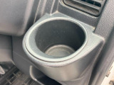 ドリンクホルダー装備☆運転席右側についていますのでドリンクも取り出しやすい☆