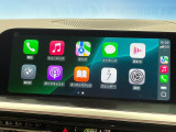 ●Apple Car Play:スマホとの有線接続で、ナビ・オーディオ再生などスマホのアプリ機能が画面でも使える便利機能です!