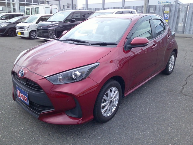 ヤリス1.5 ハイブリッド G E-Four 4WD