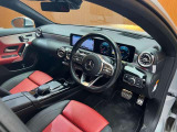 CLAクラス CLA200d AMGライン 本革シート サンルーフ