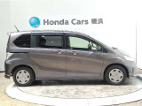 全長421cm、幅169cm、高さ171cmのお車になります。