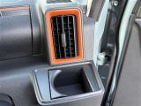 気になる車はすぐにお問い合わせください!画面右側の0066から始まる無料ダイヤルからお問い合わせ下さい!専門スタッフがお車のご質問にお答えいたします!