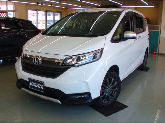 フリード1.5 クロスター ホンダセンシング 4WD