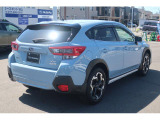視界の妨げとなるピラーやドアミラーを工夫しスバルの車はどこからでも1M程度の高さの物が認識できるよう設計されています。例えば車の周りに子供がいてもすぐに認識でき事故を未然に防ぐことができます。