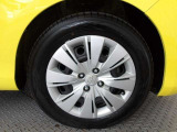 タイヤサイズは175/65R15です