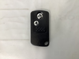 スマートキーを装備しています。鍵を差し込むことなくドアロックの開け閉めができます。