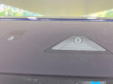 【スマートシティブレーキサポート】低速走行中に前方の車両等を認識し、衝突しそうな時は警報とブレーキで衝突回避と被害軽減をアシスト。より安全にドライブをお楽しみいただけます。