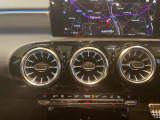 メルセデス・ベンツの定める厳しい基準をクリアしたお車のみをご案内させて頂きます。「認定中古車」は納車前整備がポイントです。販売するに相応しい車両の選定と、納車前整備に力を注いでおります。