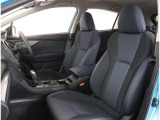 包み込むようなフロントシートは運転の疲れを軽減してくれます!