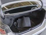 トランクルームもしっかりとしたスペースが御座いますよ! 意外と奥行きが深くかなりの量のお荷物を積み込むことが出来ます!