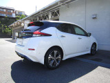 車室内を少ない電力で効率的にあたためることのできる暖房システムとして、ヒートポンプシステム(省電力暖房システム)を開発し、搭載しています。