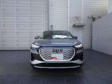 Q4 e-tron 40 Sライン 